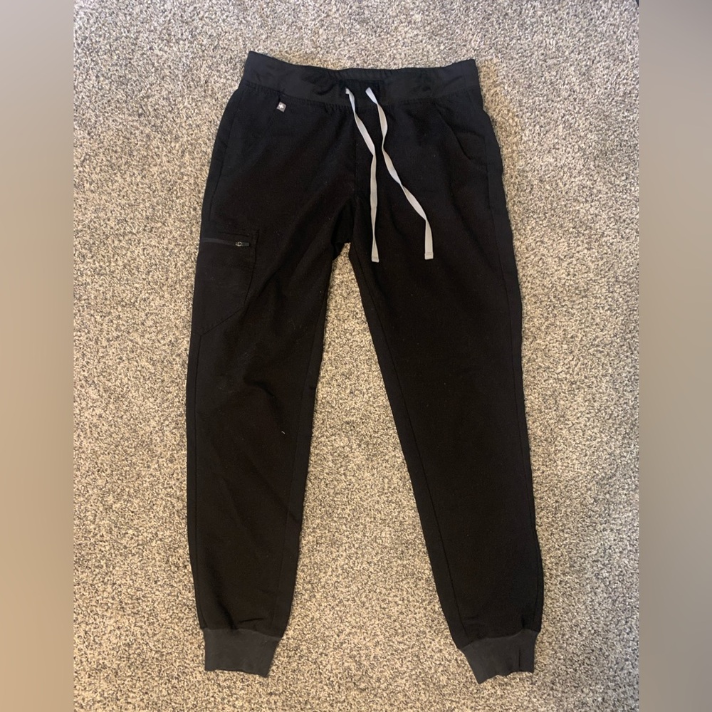 Figs Men's Black Joggers with Gray Drawstring